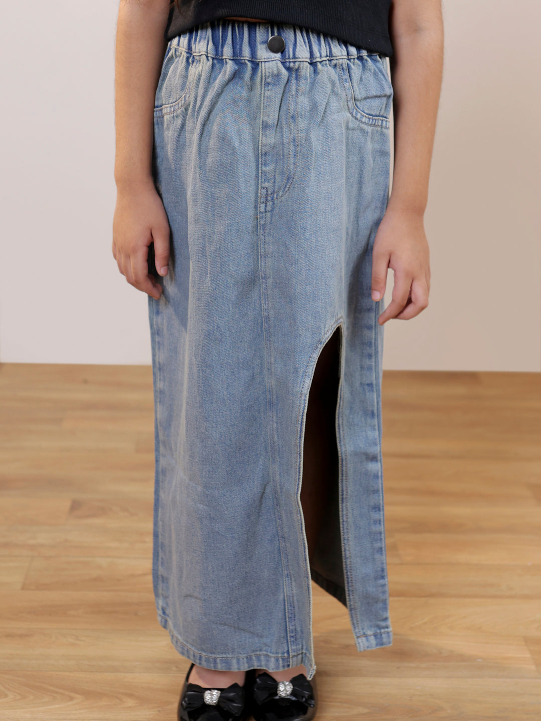 Ribbed sleeveless crop top and solid front slit maxi denim skirt