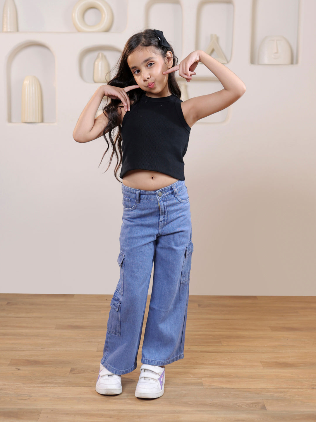 Ribbed sleeveless crop top with cotton denim cargo