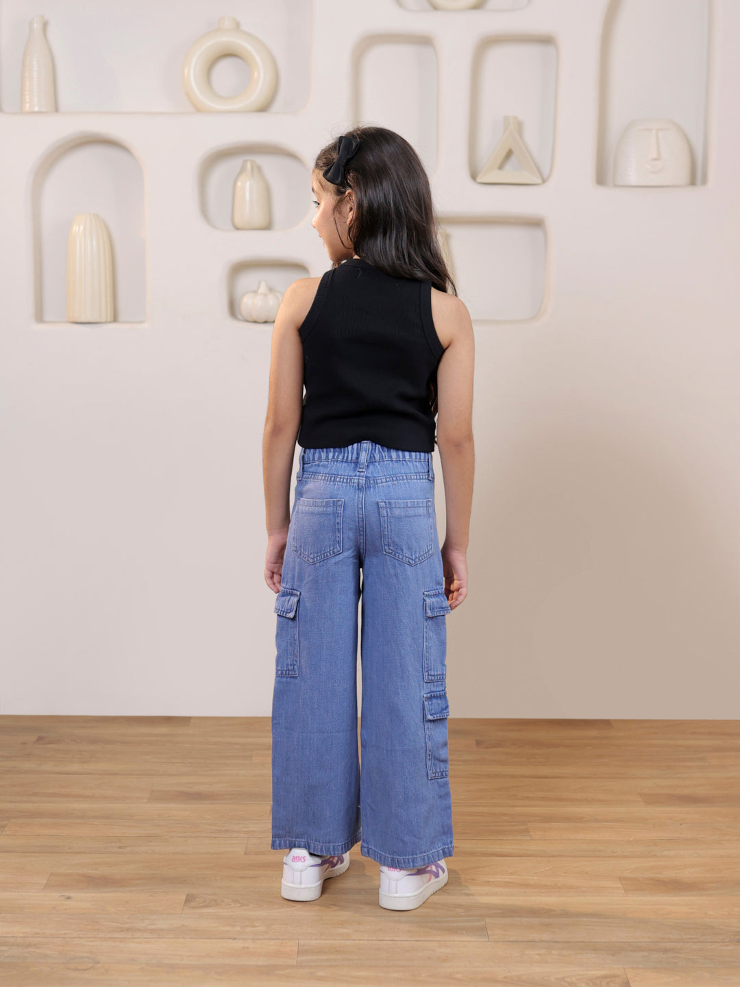 Ribbed sleeveless crop top with cotton denim cargo