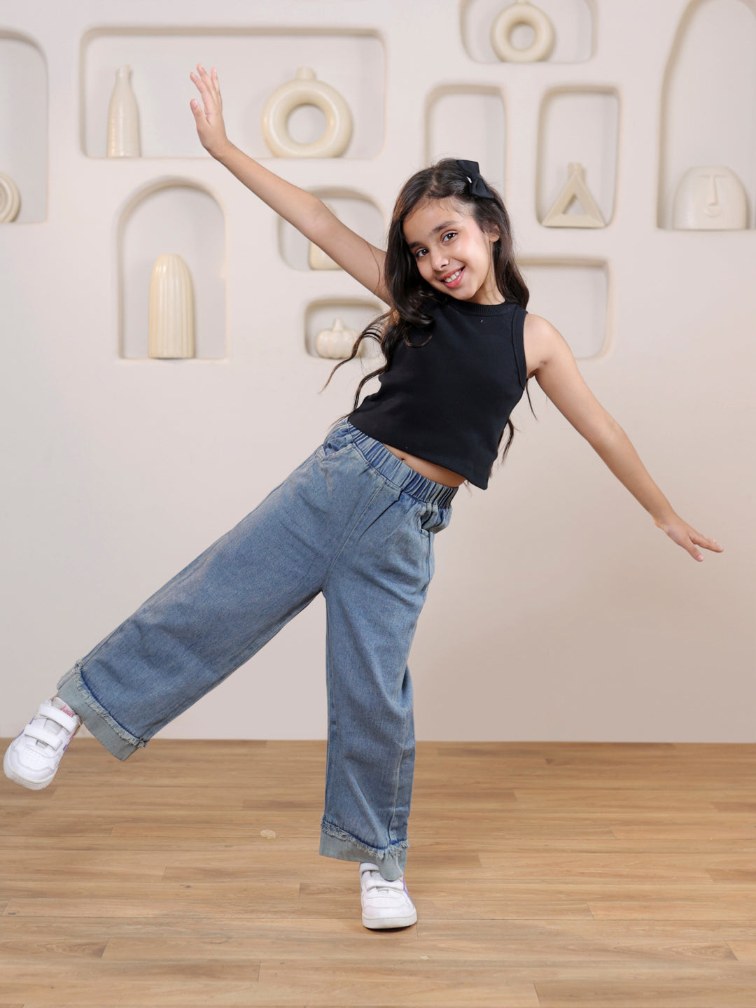 Ribbed sleeveless crop top with denim trouser set