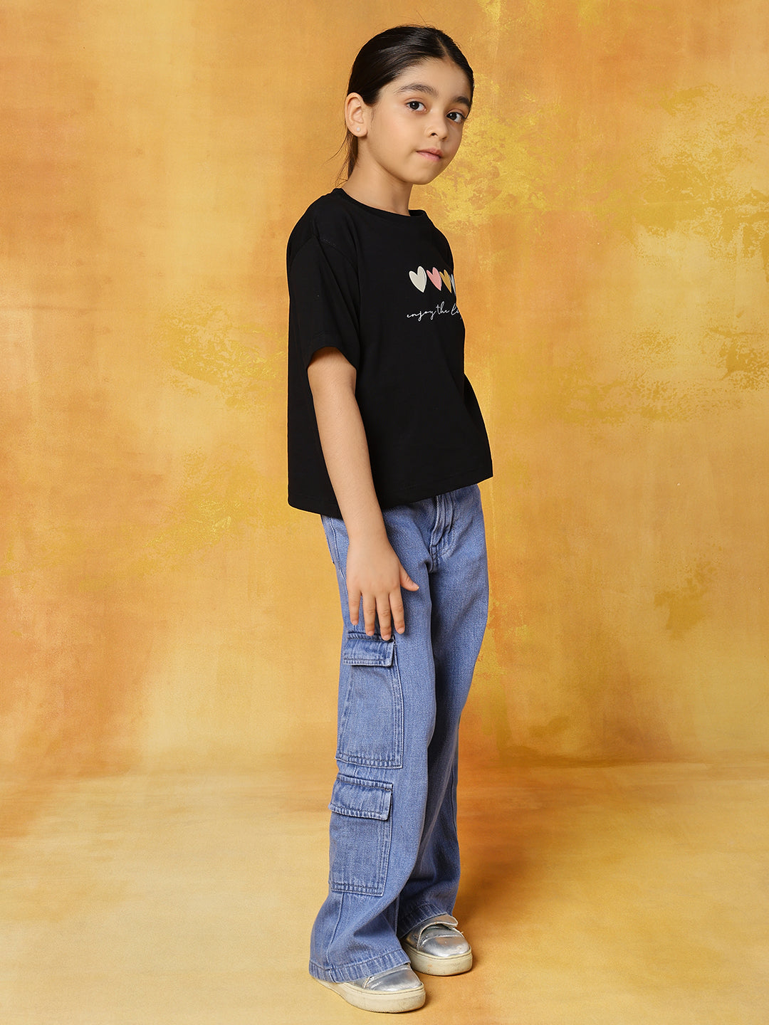 Pure cotton denim cargo with printed regular loose fit t-shirt